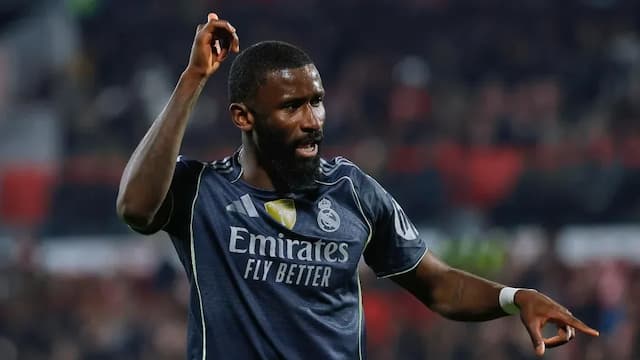 OFICIAL: Rüdiger renova pelo Real Madrid por mais uma época