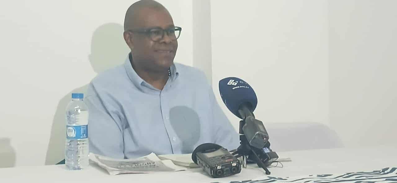 Treinador Emanuel Trovoada reage a posição da FCBB que alega falta ao trabalho para rescisão do contrato