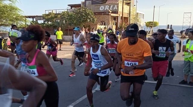 Corrida da Liberdade : Governo vai distribuir mais de dois mil contos em prémios, dos quais 200 contos para o vencedor dos 13 KM