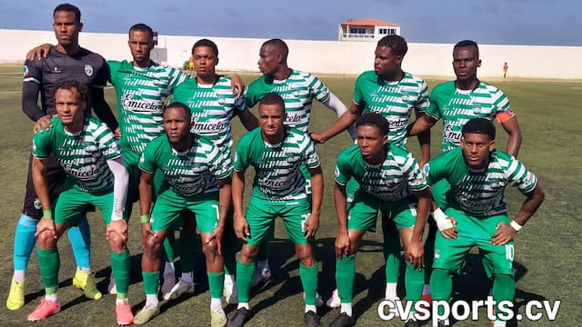 Palmeira vence na quinta jornada e lidera o campeonato nacional de futebol com 13 pontos