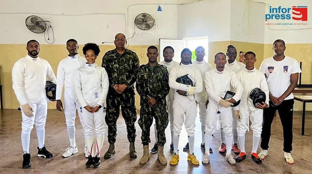 Esgrima: Associação de Santiago Sul capacita professores e reforça massificação da modalidade