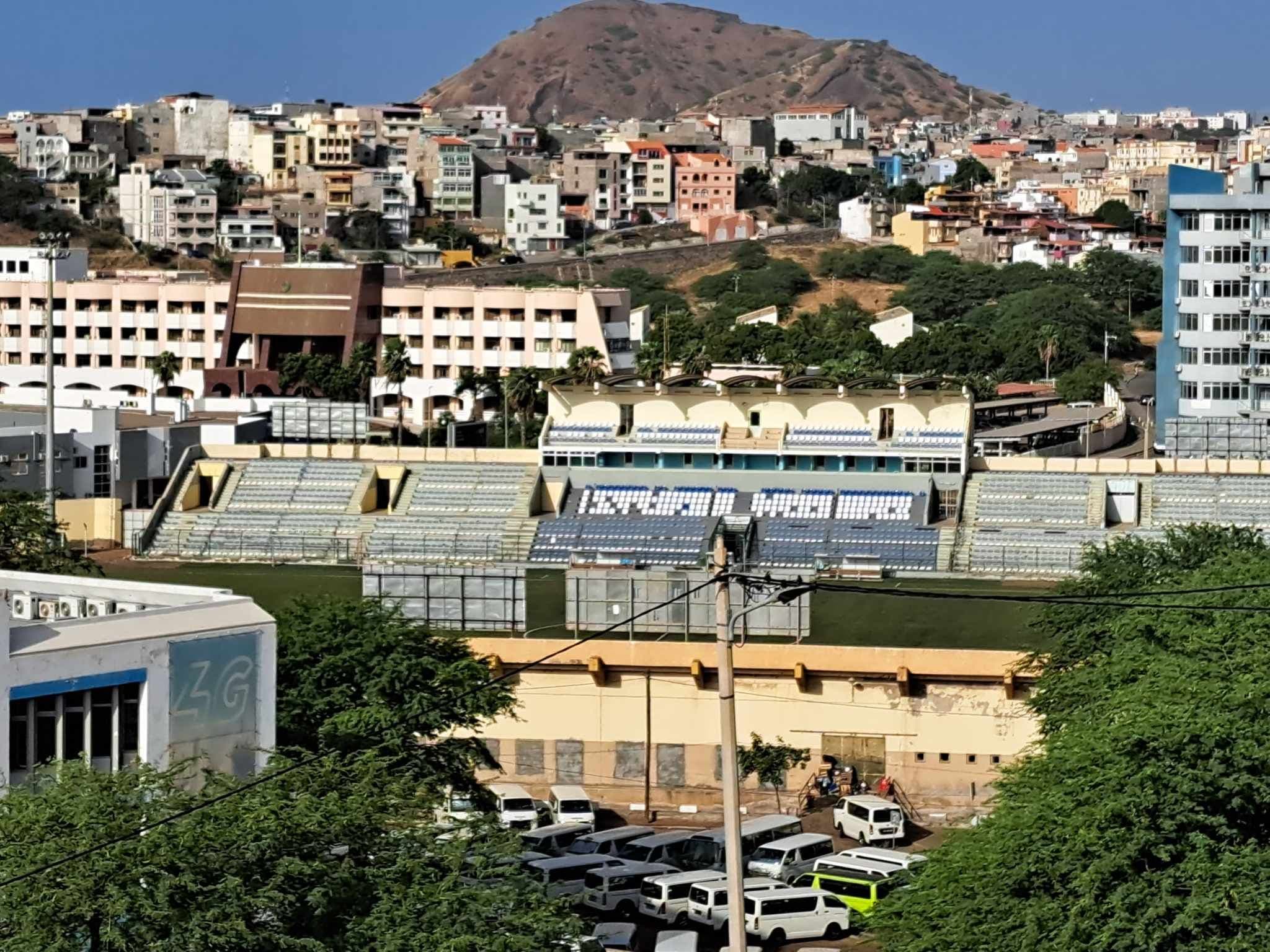 Futebol/Santiago Sul: Unidos do Norte e Travadores buscam hoje última vaga para meias-finais da Taça da Praia