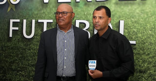Futebol/Arbitragem: Cabo Verde passa a  contar com 10 árbitros com  insígnias da FIFA para 2025/2026