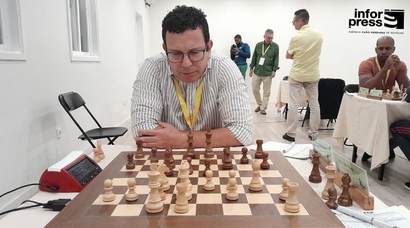 São Vicente: Mestre internacional Mariano Ortega revalida título de Campeão Nacional de Xadrez