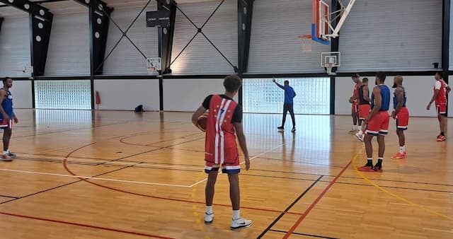 Afrobasket’2025: Selecção de Cabo Verde inicia estágio de preparação em Paris 