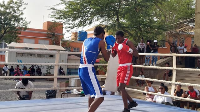 Escola de Boxe LDR Promove 5ª Edição do Torneio de Boxe nas Instalações do Liceu Domingos Ramos na Praia