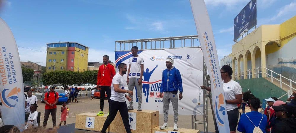 Ministro do Desporto considera a na Corrida da Liberdade uma manifestação genuinamente popular