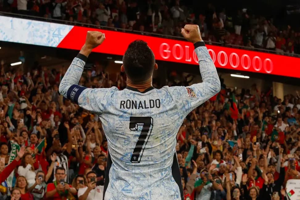 Não há ninguém melhor do que eu." Ronaldo considera-se o jogador "mais completo" e critica Bola de Ouro