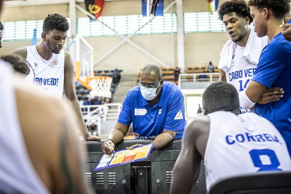 Cabo Verde joga esta terça feira contra Tunísia na discussão de um lugar nos quartos de final do Afrobasket