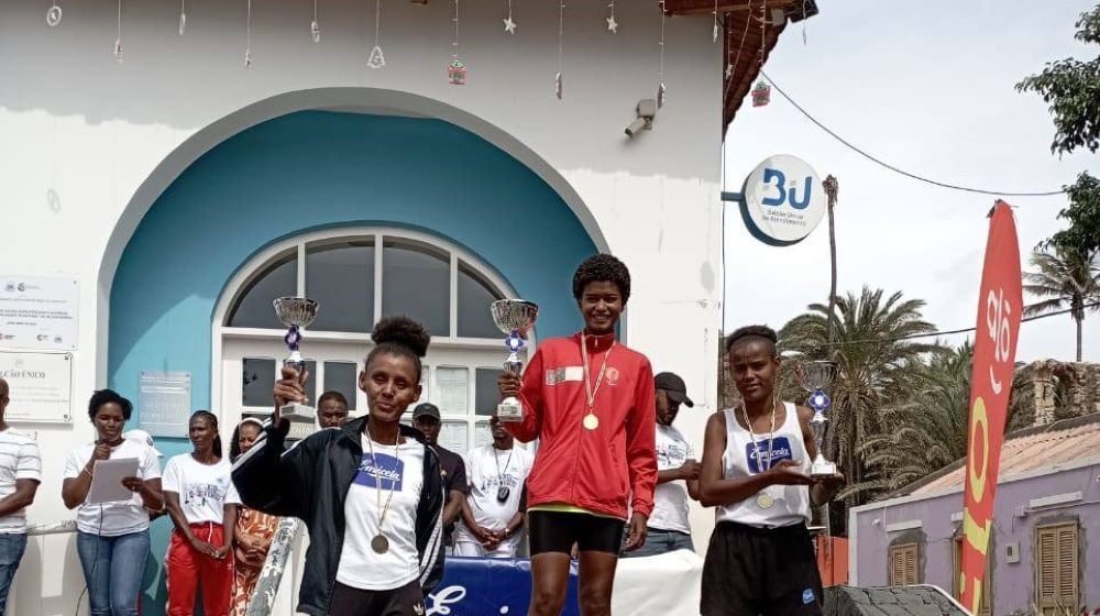 Letícia Neves (Escola Jal Domus) e Arthur Silva (Emicela Team Cabo Verde) ganham  XIII Corrida ao Berço