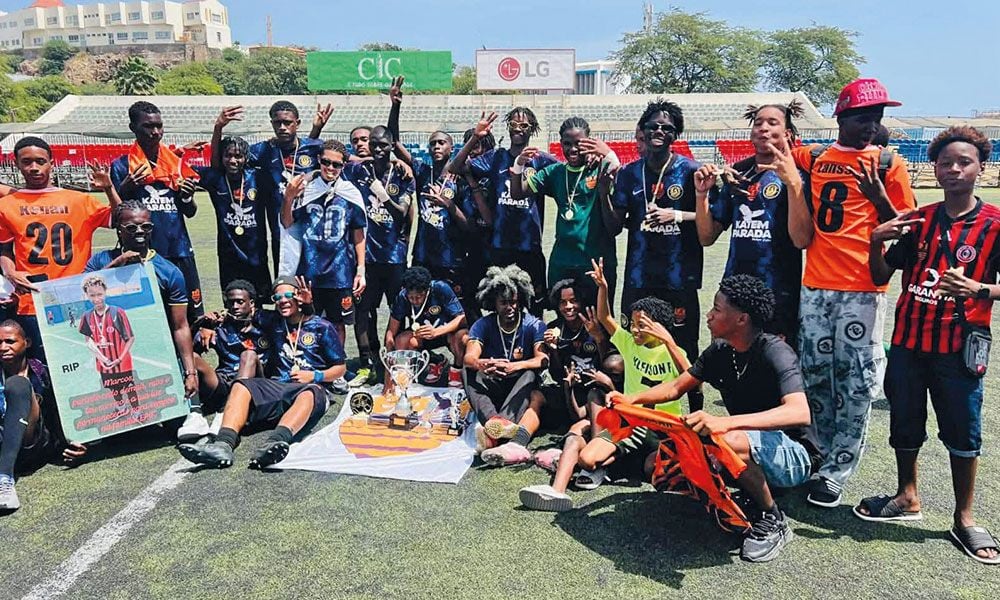 Nacional de sub-17: EID Paul x Fiorentina e Escola Vitória x EFIP inauguram o campeonato no Mindelo e Praia