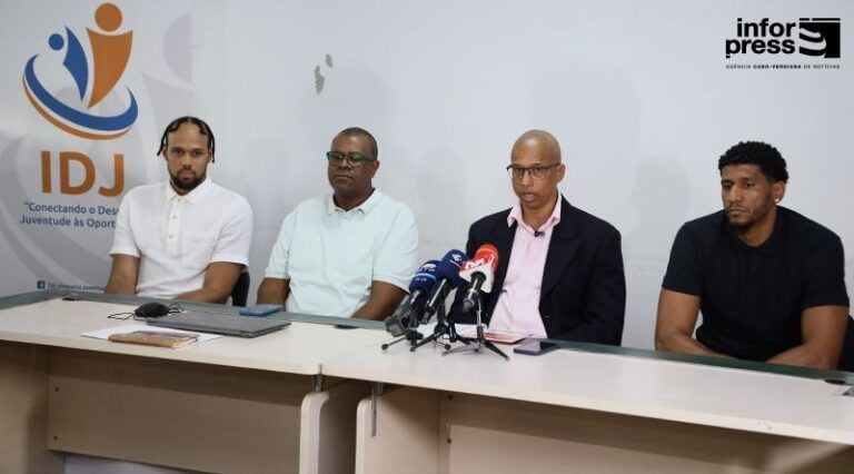 Basquetebol: Tribunal confirma legitimidade da nova direcção da FCBB e rejeita providência cautelar