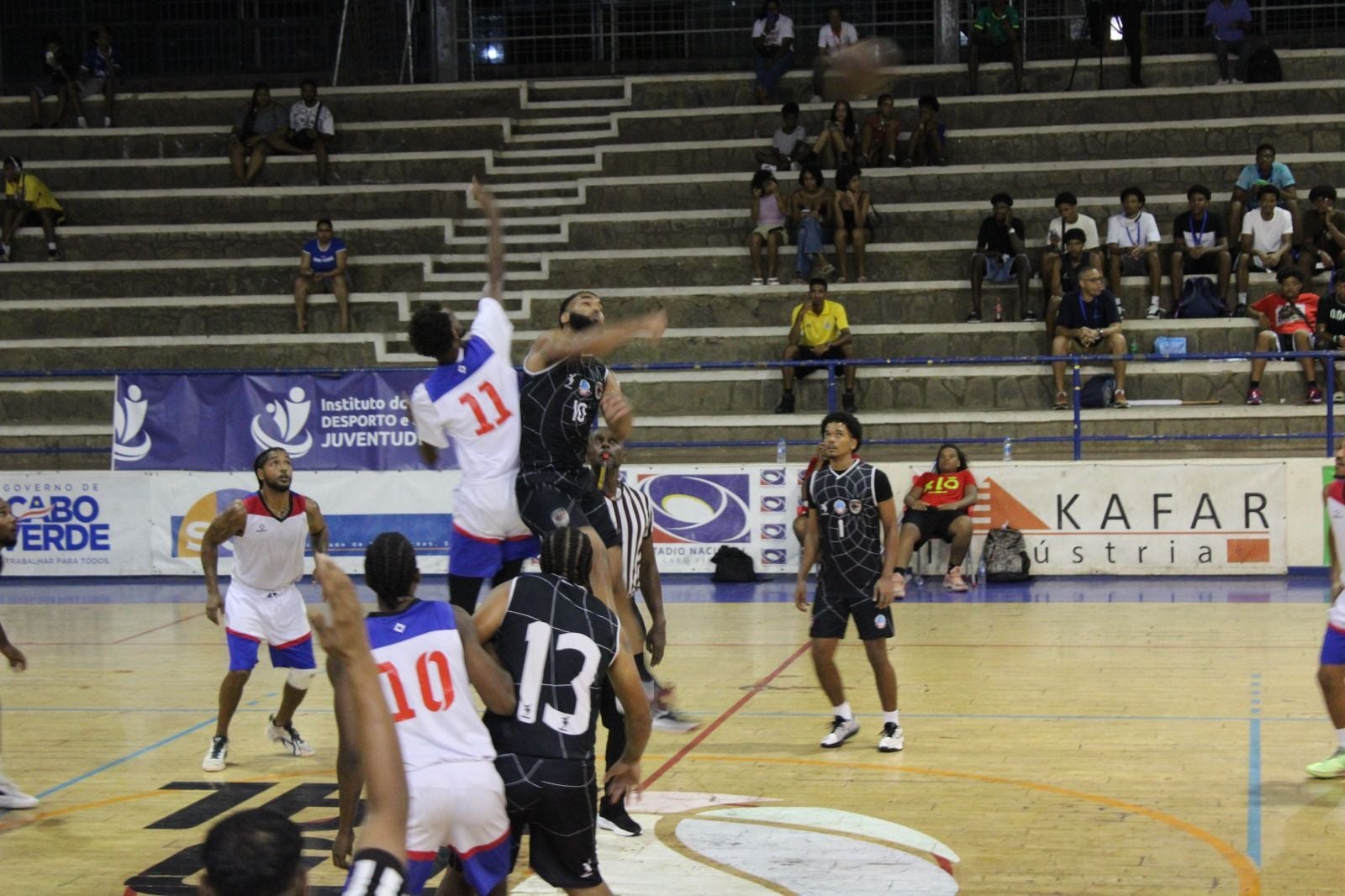 Campeonato Sénior Masculino de Basquetebol: Pantera Negra do Sal e ABC da Praia iniciam com vitória