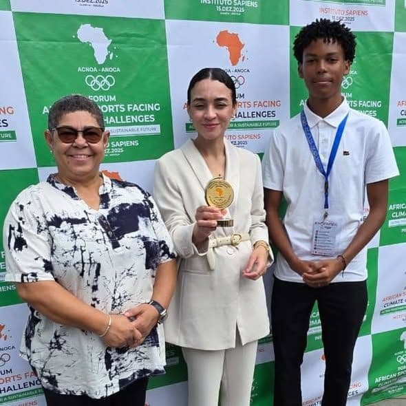 ๐๐จ๐ฆ๐ข๐ญ๐ฬ ๐๐ฅ๐ขฬ๐ฆ๐ฉ๐ข๐๐จ ๐๐๐๐จ-๐ฏ๐๐ซ๐๐ข๐๐ง๐จ ๐๐ข๐ฌ๐ญ๐ข๐ง๐ ๐ฎ๐ข๐๐จ ๐๐จ๐ฆ ๐๐ซ๐ฬ๐ฆ๐ข๐จ ๐๐ ๐๐ฎ๐ฌ๐ญ๐๐ง๐ญ๐๐๐ข๐ฅ๐ข๐๐๐๐ ๐๐ฆ๐๐ข๐๐ง๐ญ๐๐ฅ ๐๐ ๐๐๐๐๐