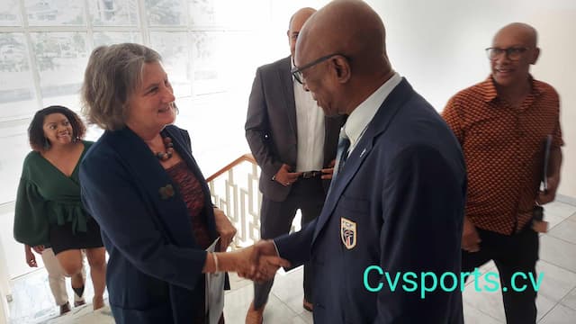 Embaixadora dos Estados Unidos da América visita FCF