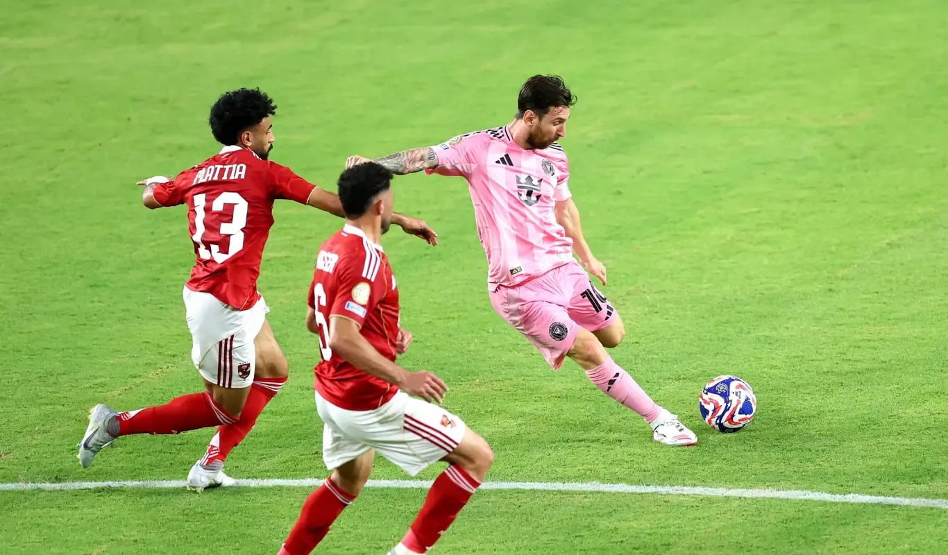 Al Ahly perde pênalti e empata com Inter Miami de Messi na abertura do Mundial