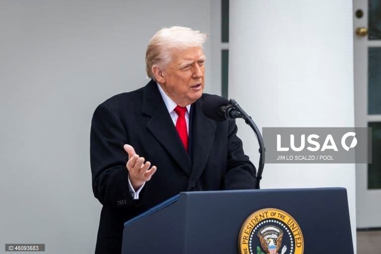 Trump afirma que o espaço aéreo da Venezuela está "totalmente fechado"