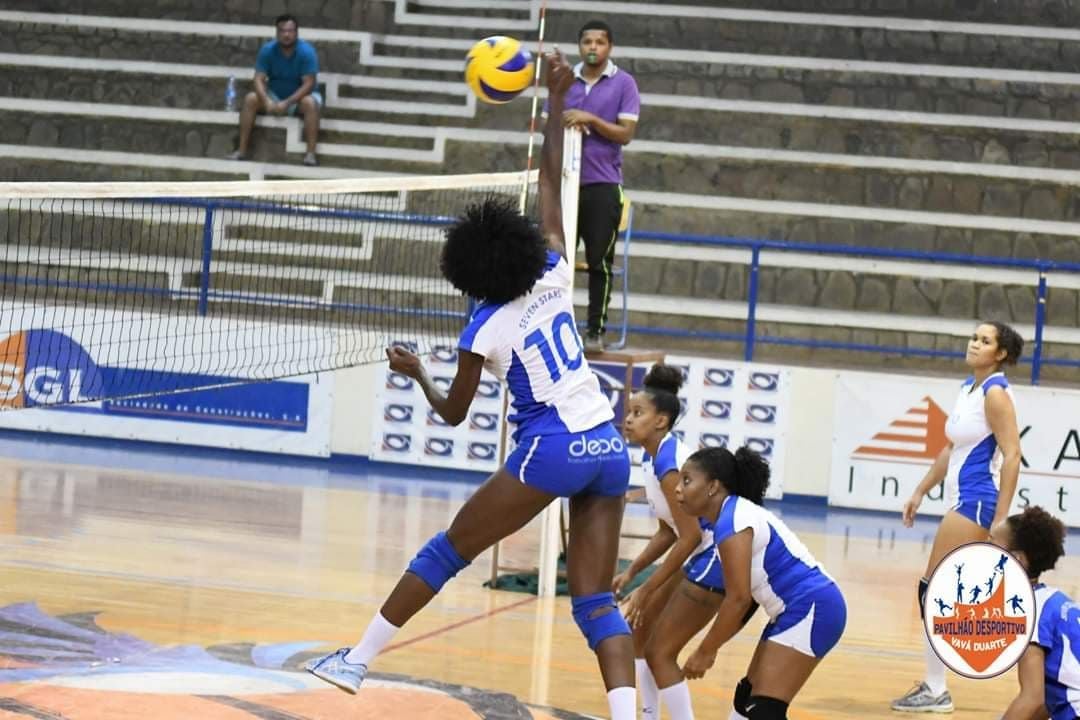 Imagens Jogo de Voleibol Feminino(Facebook ARVSS)
